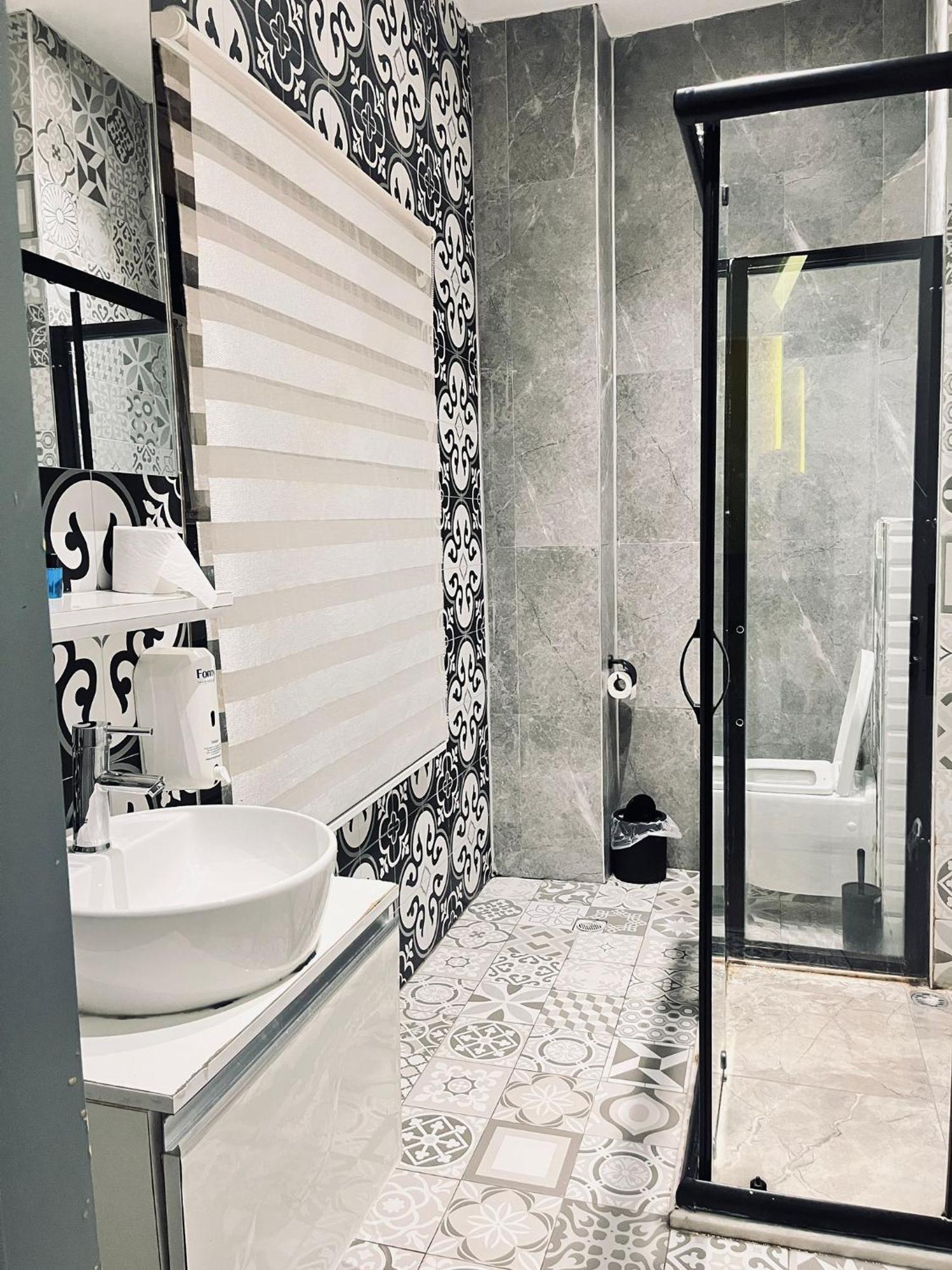 The Sisli Luxury Corner Suit อิสตันบูล ภายนอก รูปภาพ